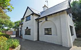 Seaways Cottage Hoylake